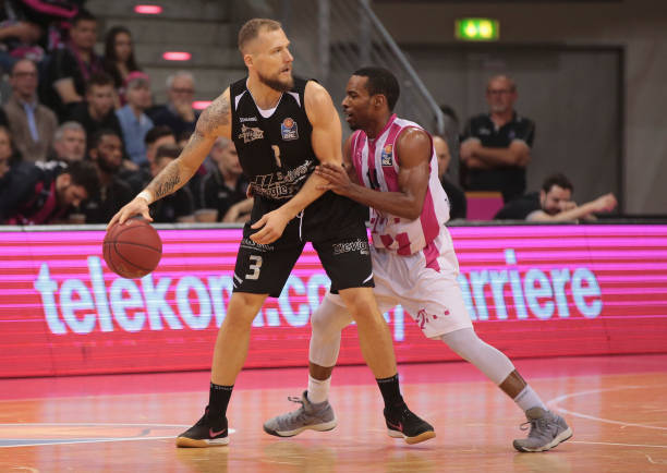 确保了一个 确保了一个