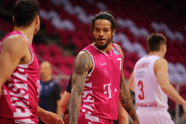 骑士的矮个 骑士的矮个