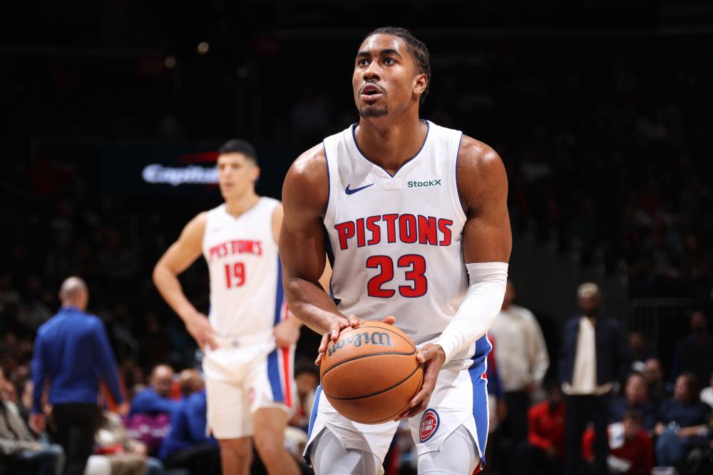 缺乏足够的 缺乏足够的