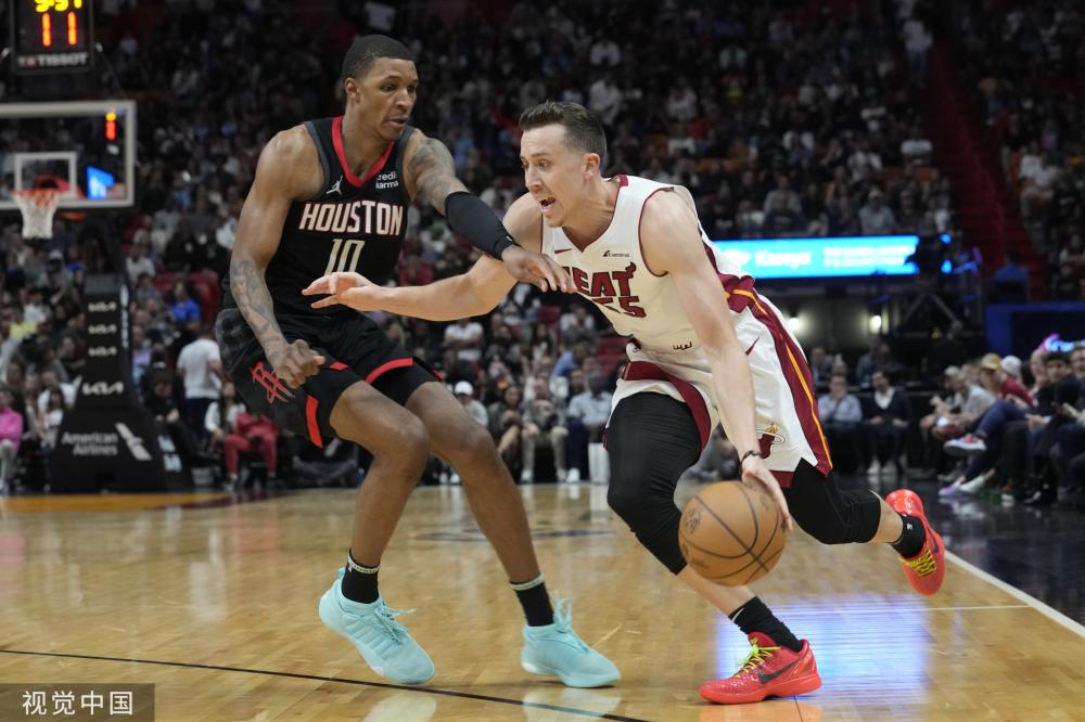 视角为切入 视角为切入