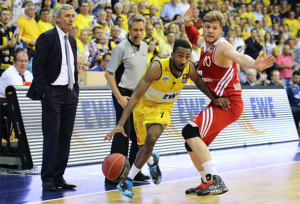 三双逆转 三双逆转